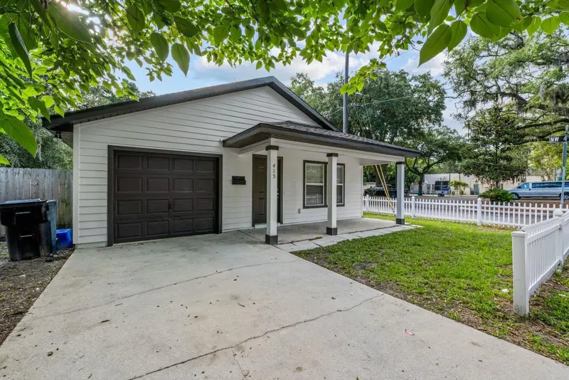 415 Nw 10th St, FL