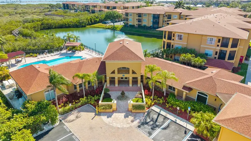4323 Bayside Village Dr #105, FL