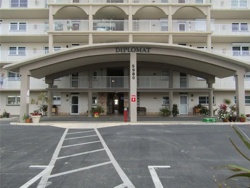 5980 Shore Blvd S #901, FL