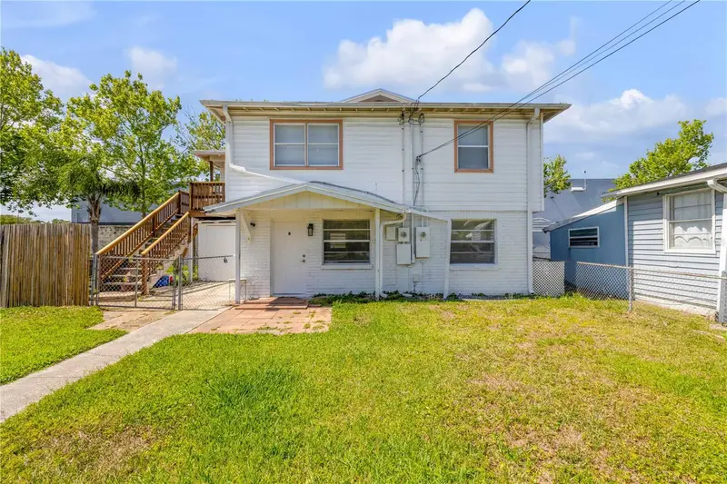 1051 June Ter, FL
