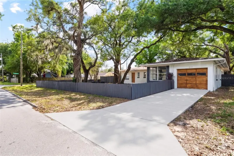 8510 Seminole Avenue, FL