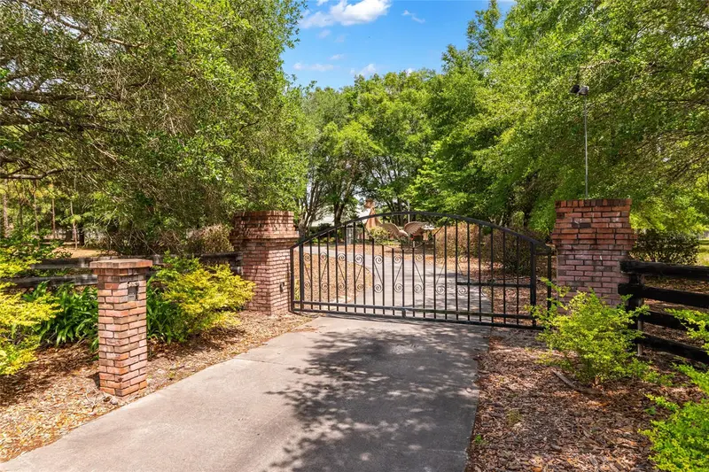 272 Ne County Road 337, FL