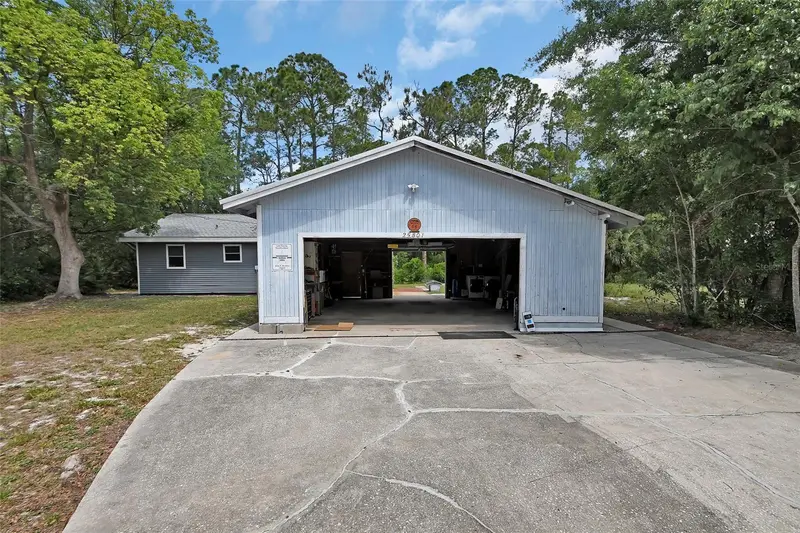 25801 Blue Lakes Dr, FL