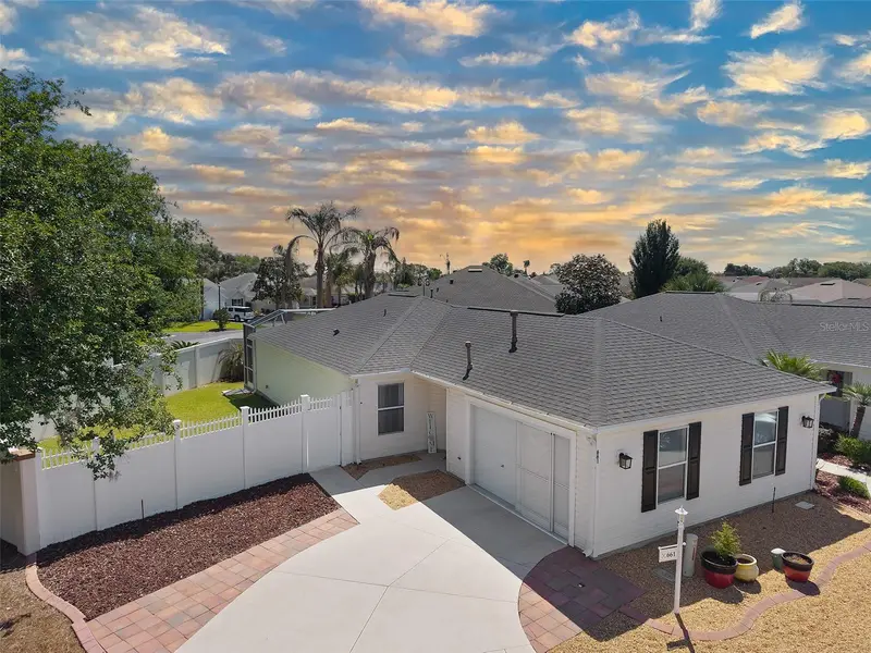 661 Sherwood St, FL