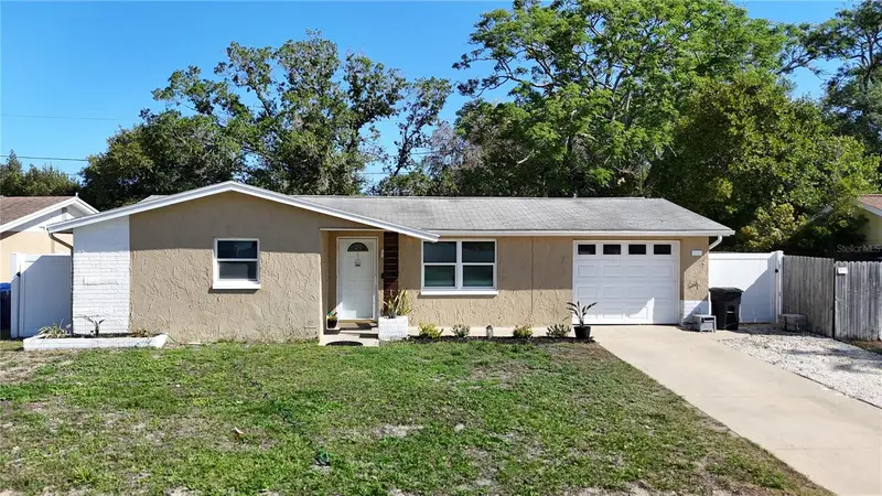 5913 Appletree Rd, FL