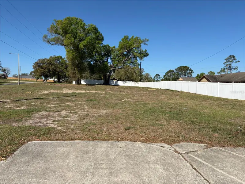 2 N Hiawassee Rd, FL