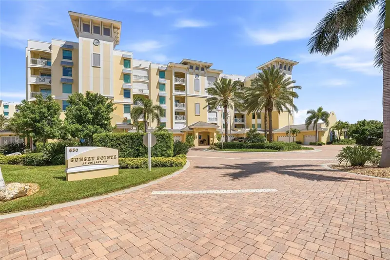 650 Collany Rd #401, FL