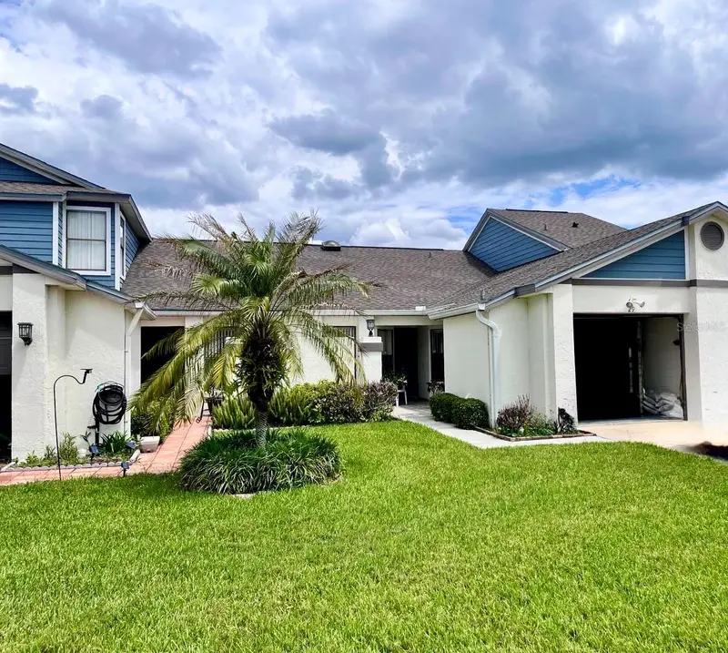 29 Lakepointe Cir, FL