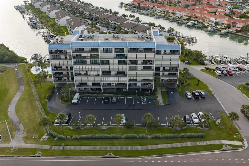 1581 Gulf Blvd #103n, FL