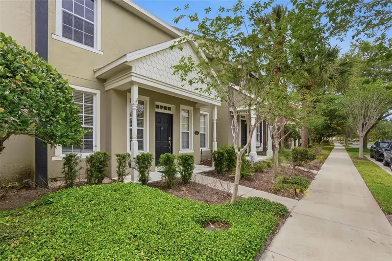 224 Woodhouse Ln, FL