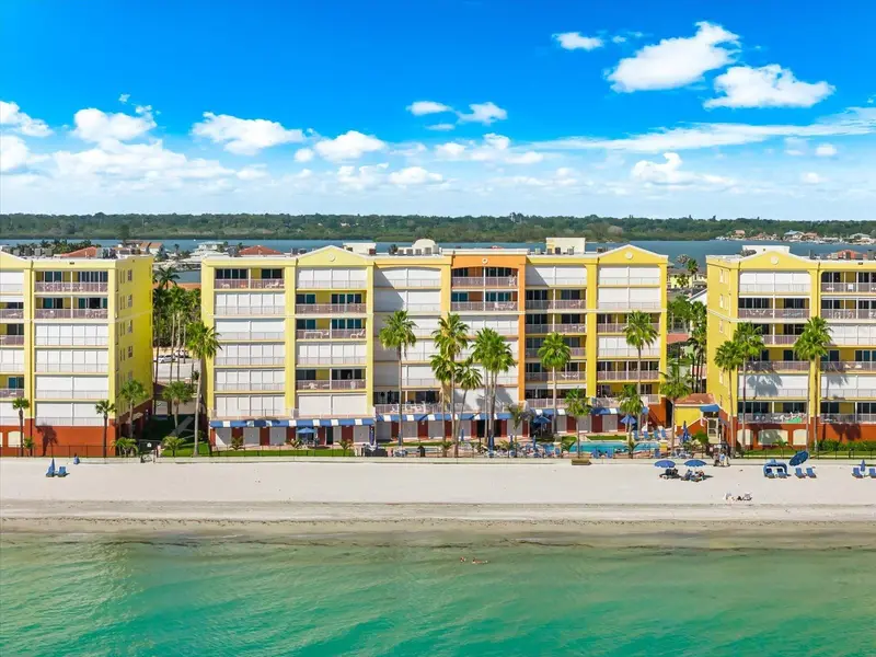 16500 Gulf Blvd #352, FL