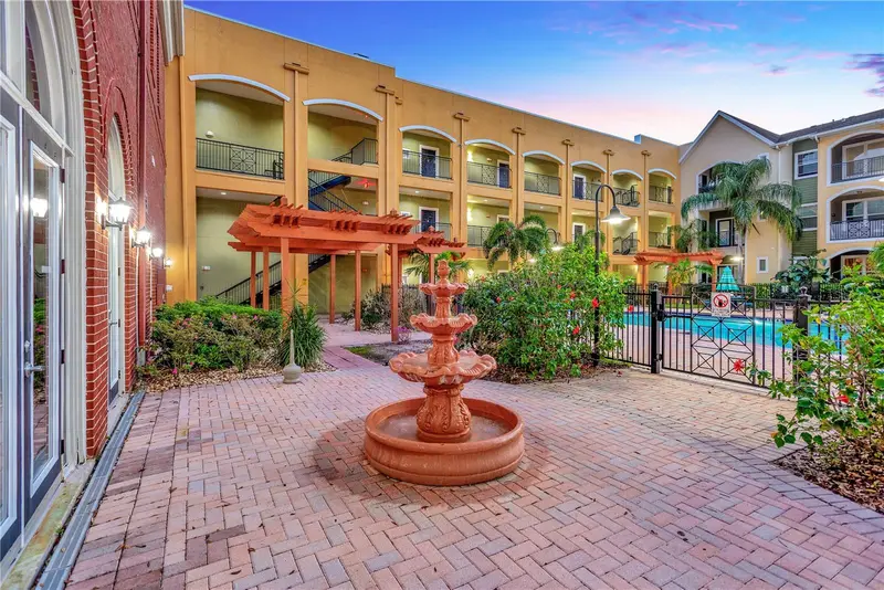2010 E Palm Ave #15306, FL