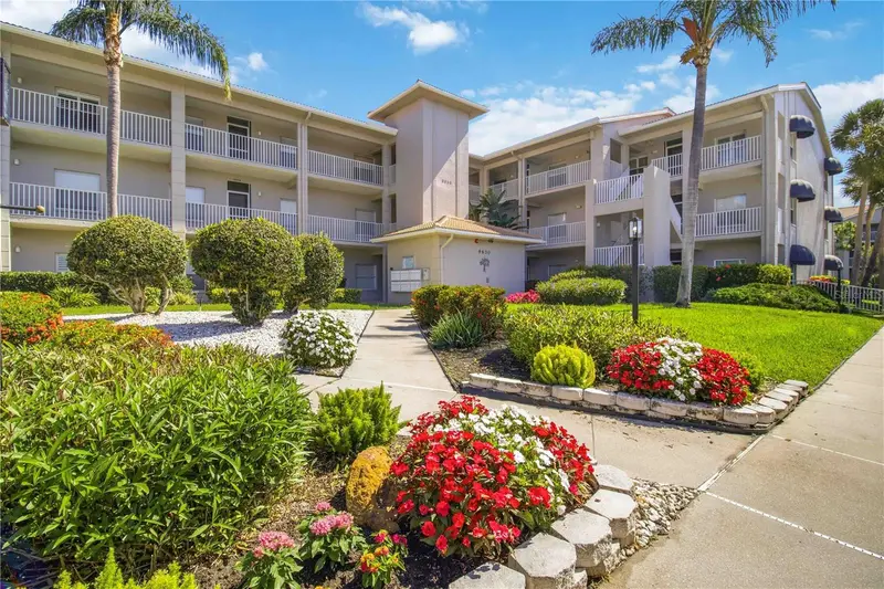 9630 Club South Cir #6209, FL