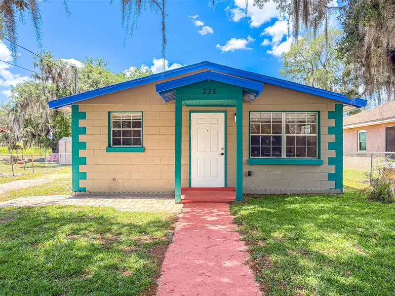 225 W Northside Dr, FL