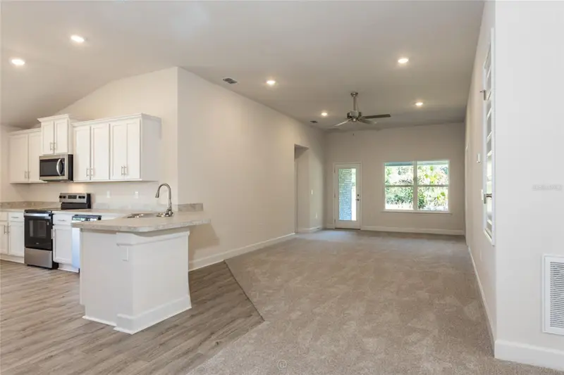 54 Pony Express Dr, FL