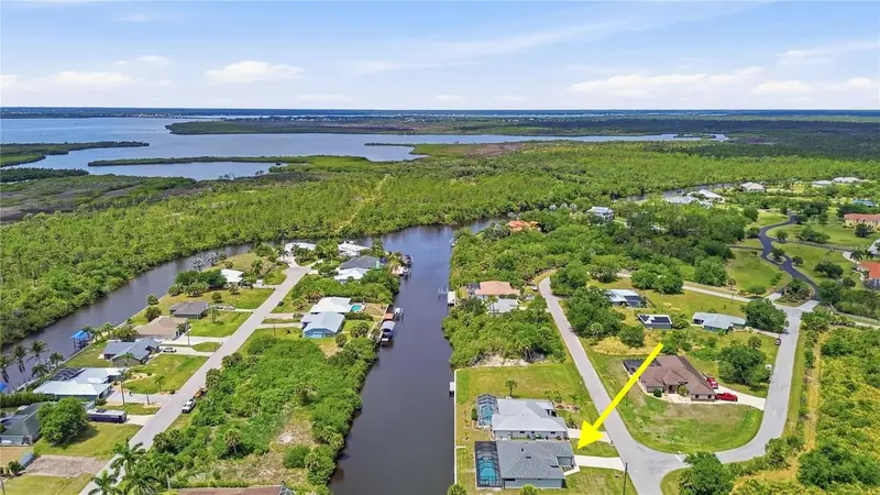 3572 Como St, FL