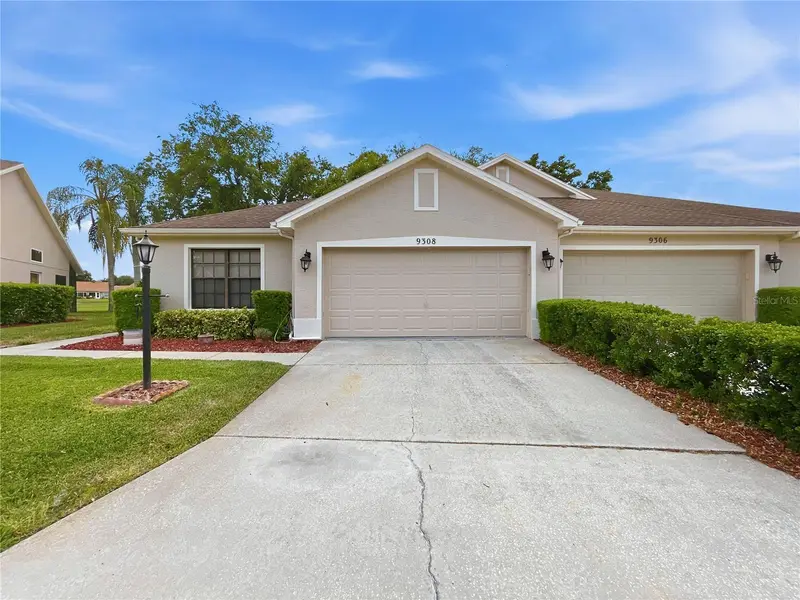 9308 Whispering Meadow Ct, FL