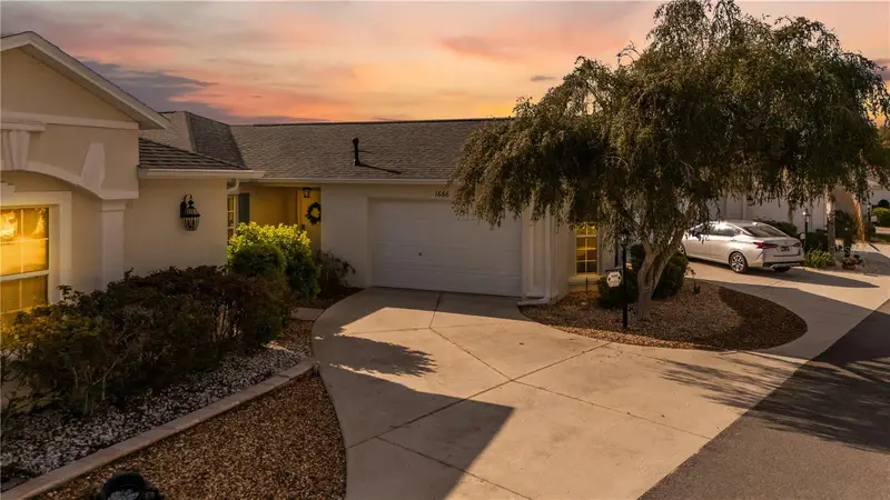 1666 Summerchase Loop, FL