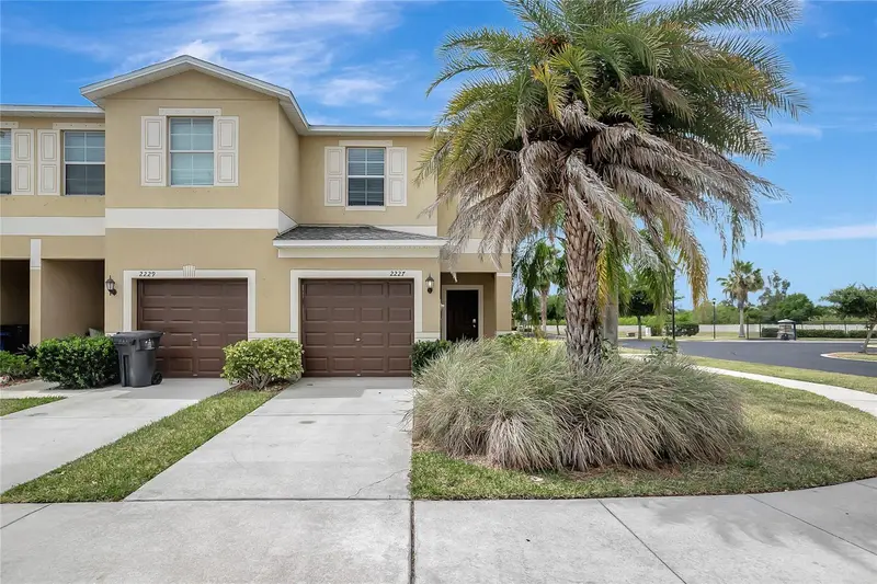 2227 Golden Falcon Dr, FL