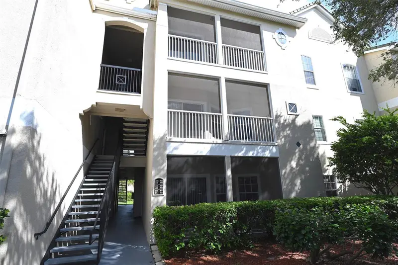 5110 Northridge Rd #202, FL
