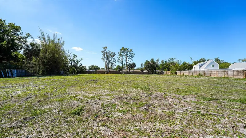 2424 Ashton Rd, FL
