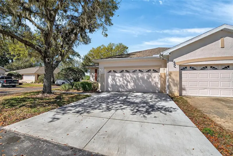 2631 Eagle Greens Dr #16, FL