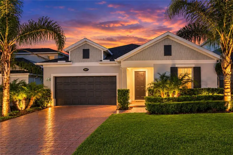 2017 Boss Hewett St, FL