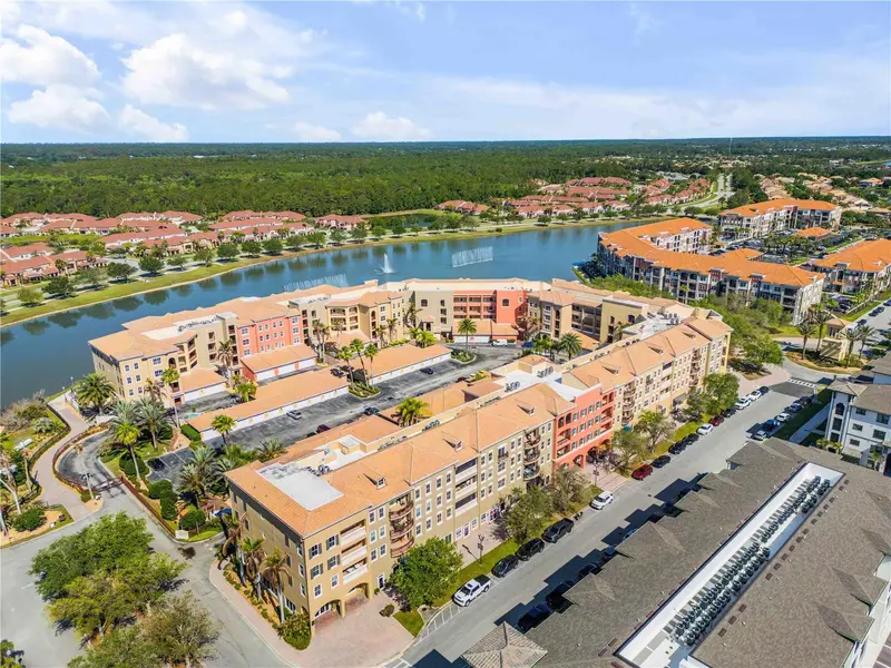 424 Luna Bella Ln #228, FL