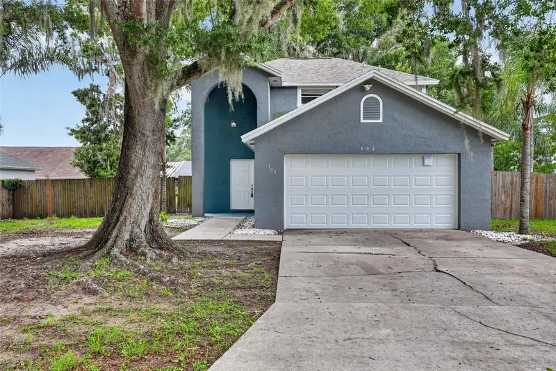 303 Sugar Creek Dr, FL