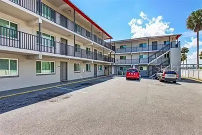900 S Peninsula Dr #208, FL