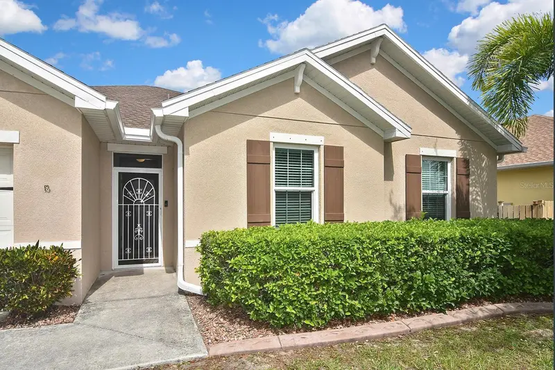 7132 Mikasa Dr, FL