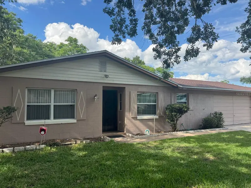 6821 Derrick Dr, FL