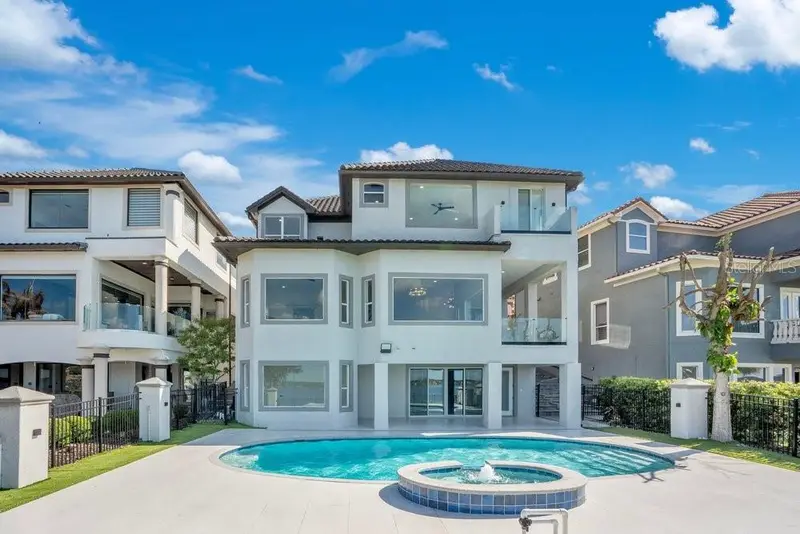 8010 Firenze Blvd, FL