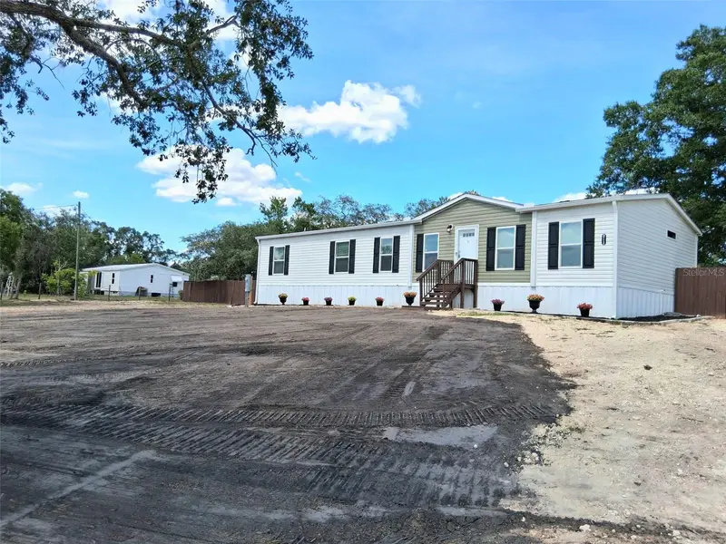 8128 Weeping Willow St, FL