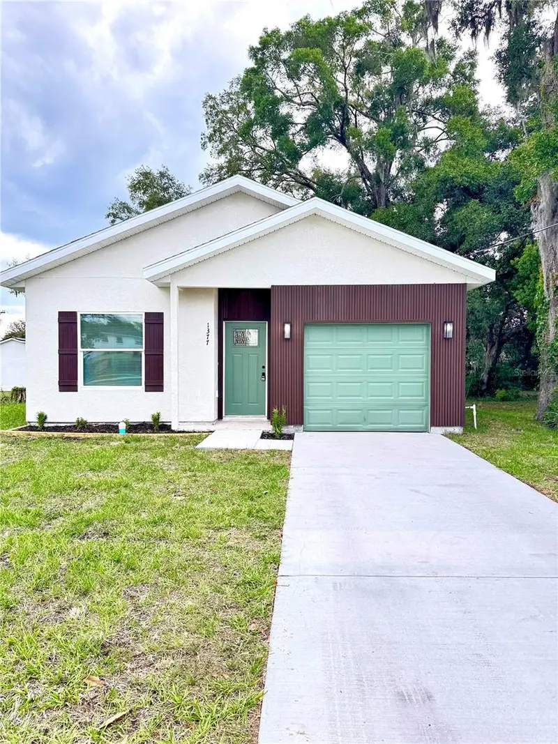 1377 Nw 7th St, FL