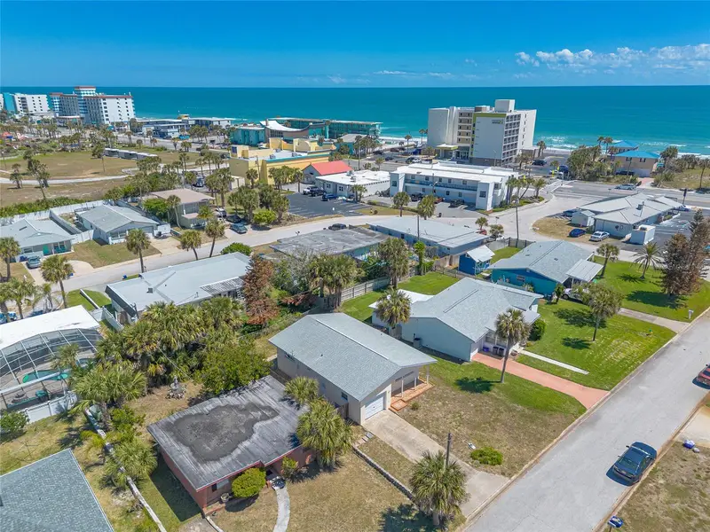 227 Ponce De Leon Dr, FL