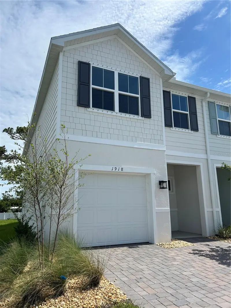 1918 Kendall Pointe Pl, FL