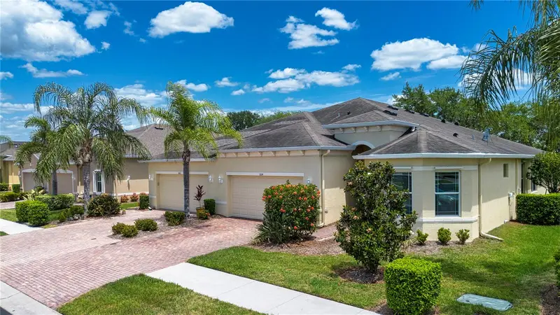804 Chipper Dr, FL