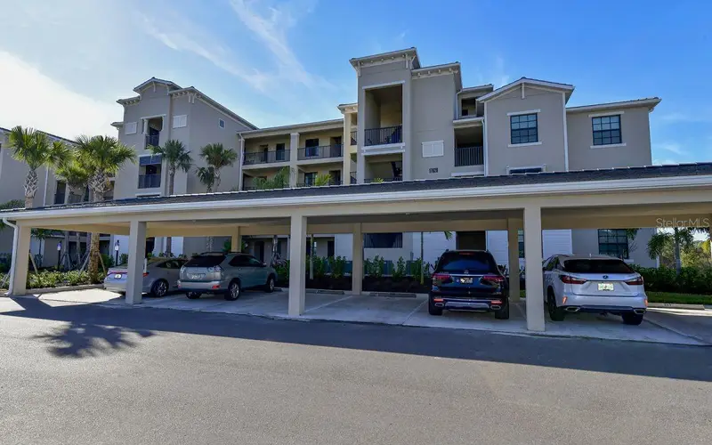 17626 Gawthrop Dr #206, FL