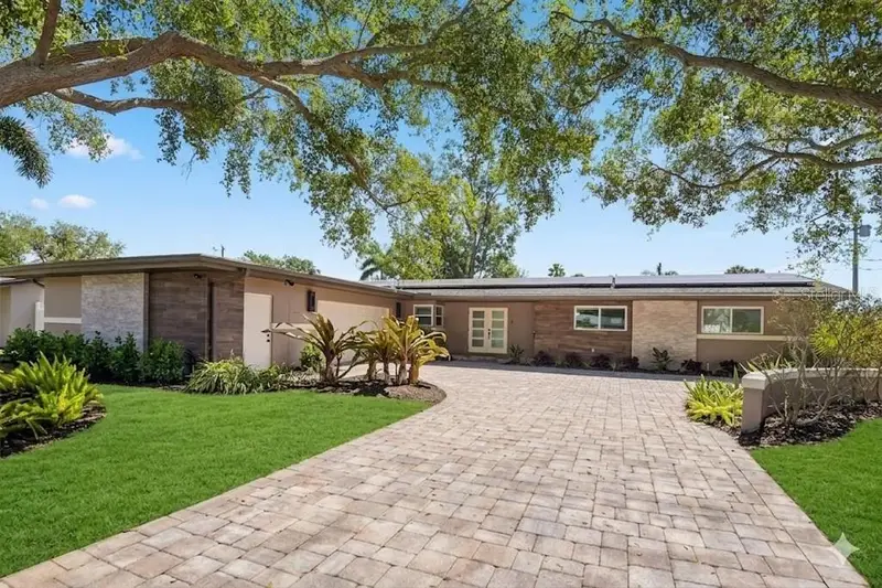 861 Rafael Blvd Ne, FL