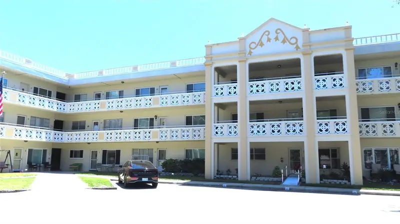 2285 Israeli Dr #17, FL