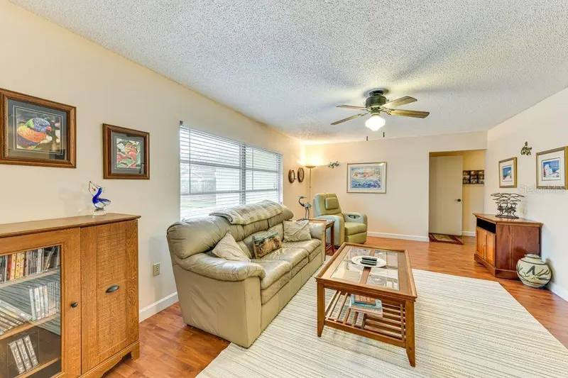 5008 Medalist Rd, FL