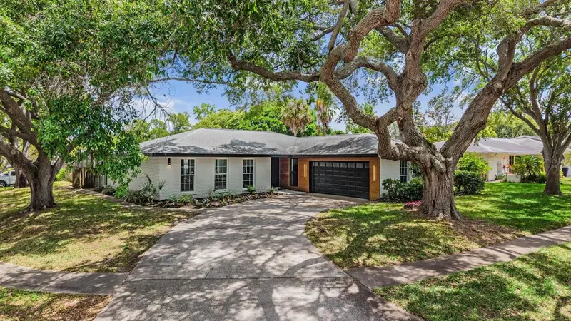 848 Hillside Dr, FL
