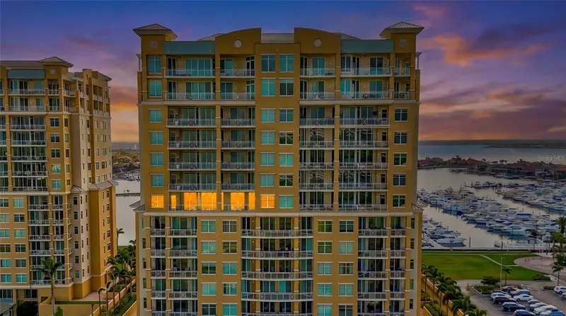 130 Riviera Dunes Way #804, FL