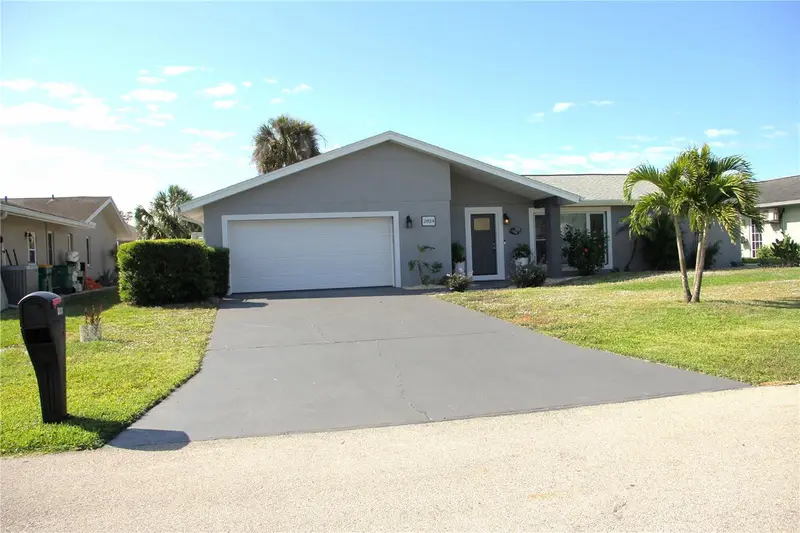 2824 Shannon Dr, FL