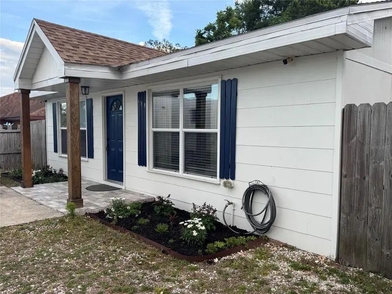 135 Carroll St, FL