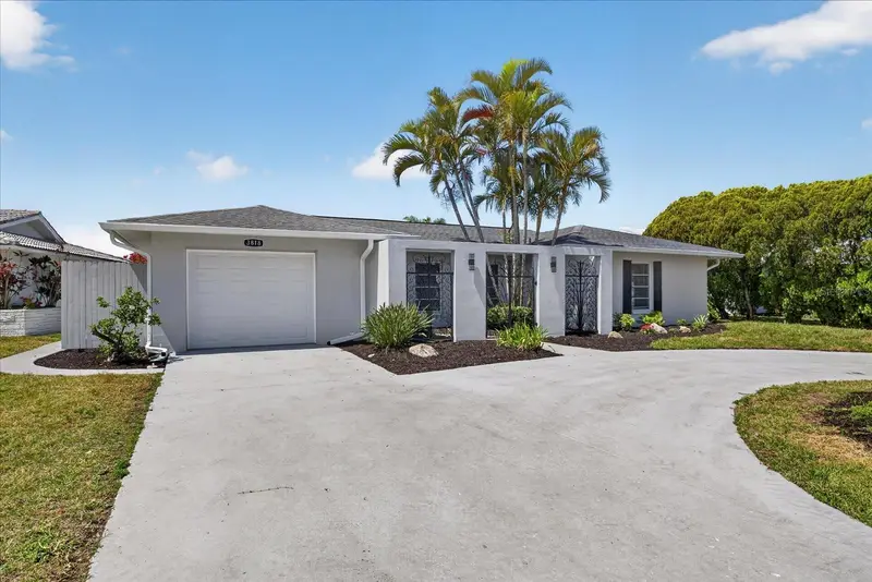 3818 Topsail Trl, FL