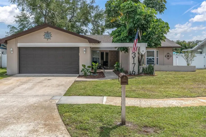 13176 Dorchester Dr, FL