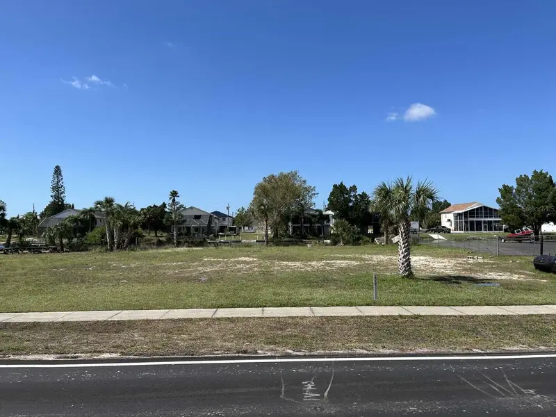 3341 Shoal Line Blvd, FL