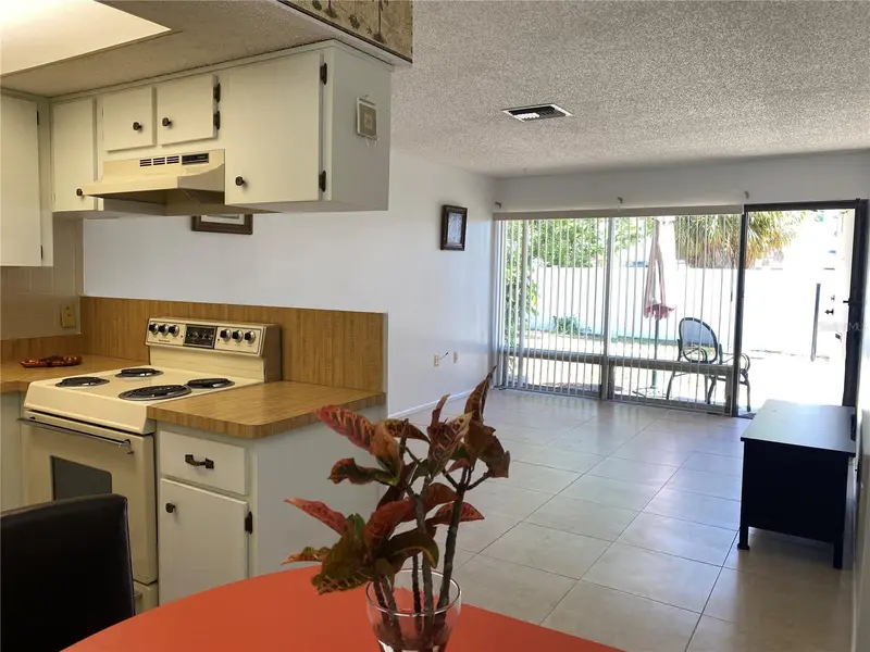 4377 Tahitian Gardens Cir #G, FL
